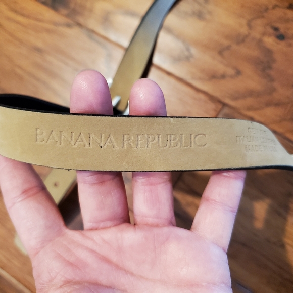 Black woman's belt - Picture 3 of 3